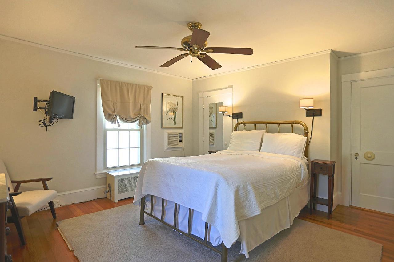 Camden Windward House Hotel Buitenkant foto
